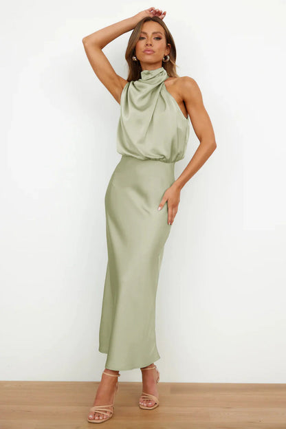 ELISE | Vestido Maxi Satinado de Hombros Descubiertos