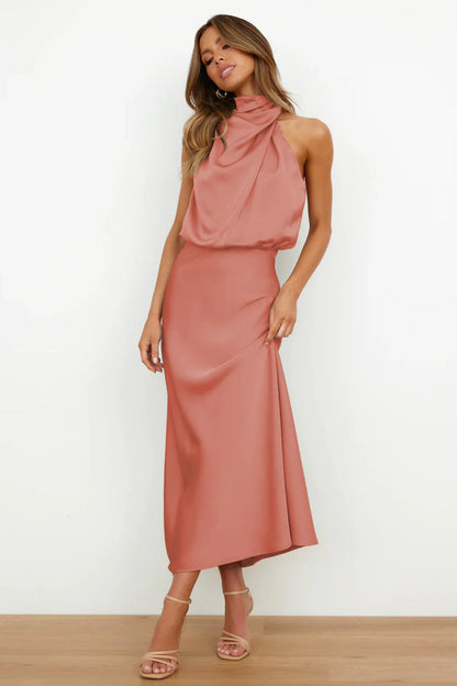 ELISE | Vestido Maxi Satinado de Hombros Descubiertos