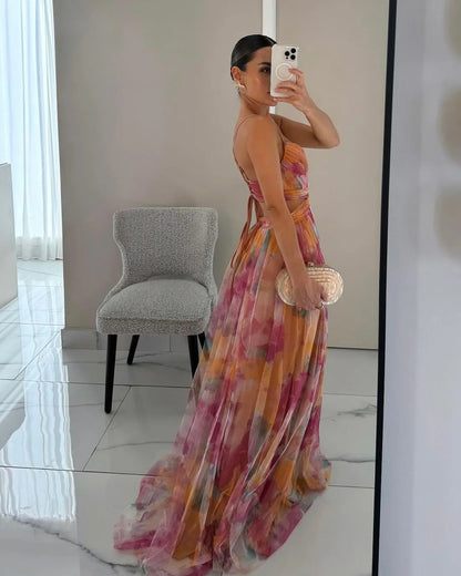 FIORE | Vestido Floral con Hombros Descubierto y Escote Halter