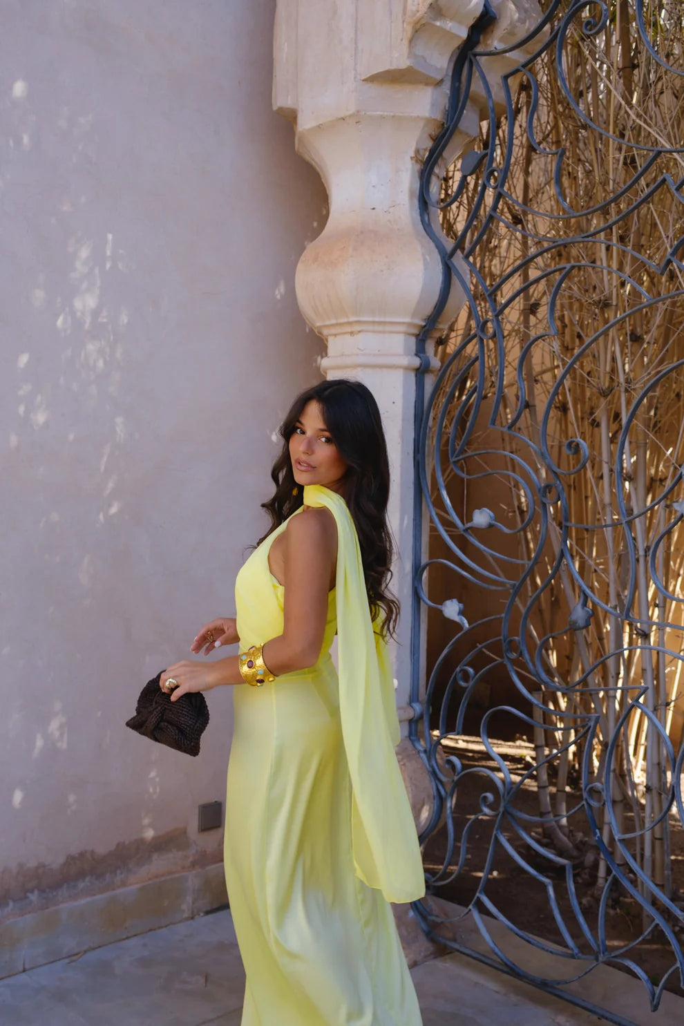 CHIARA | Vestido Liso con Lazo y Cintura Alta