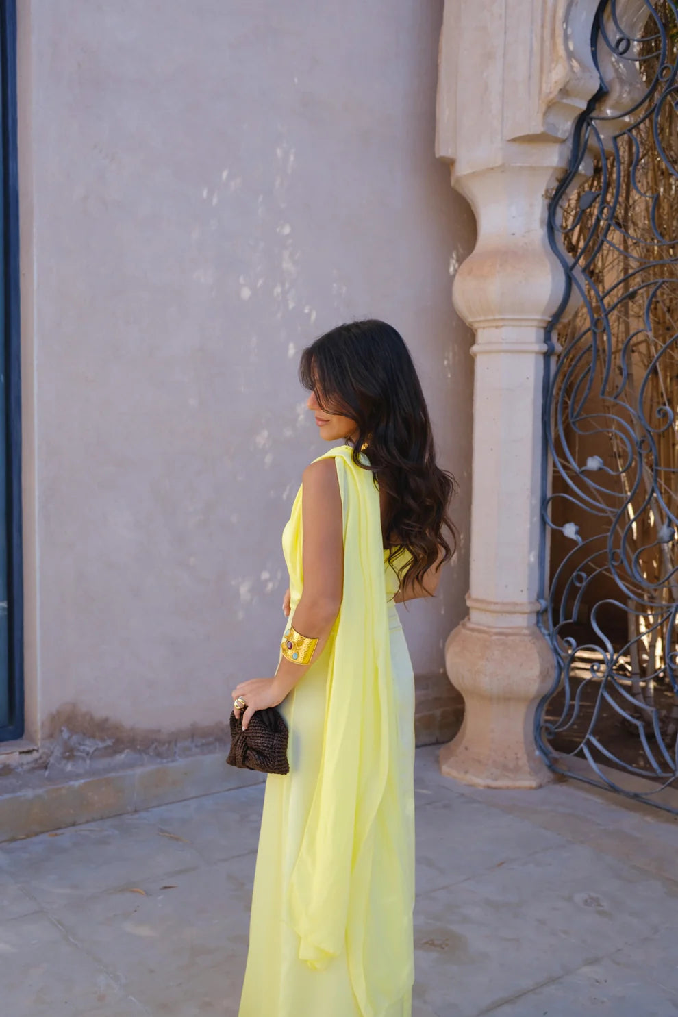 CHIARA | Vestido Liso con Lazo y Cintura Alta