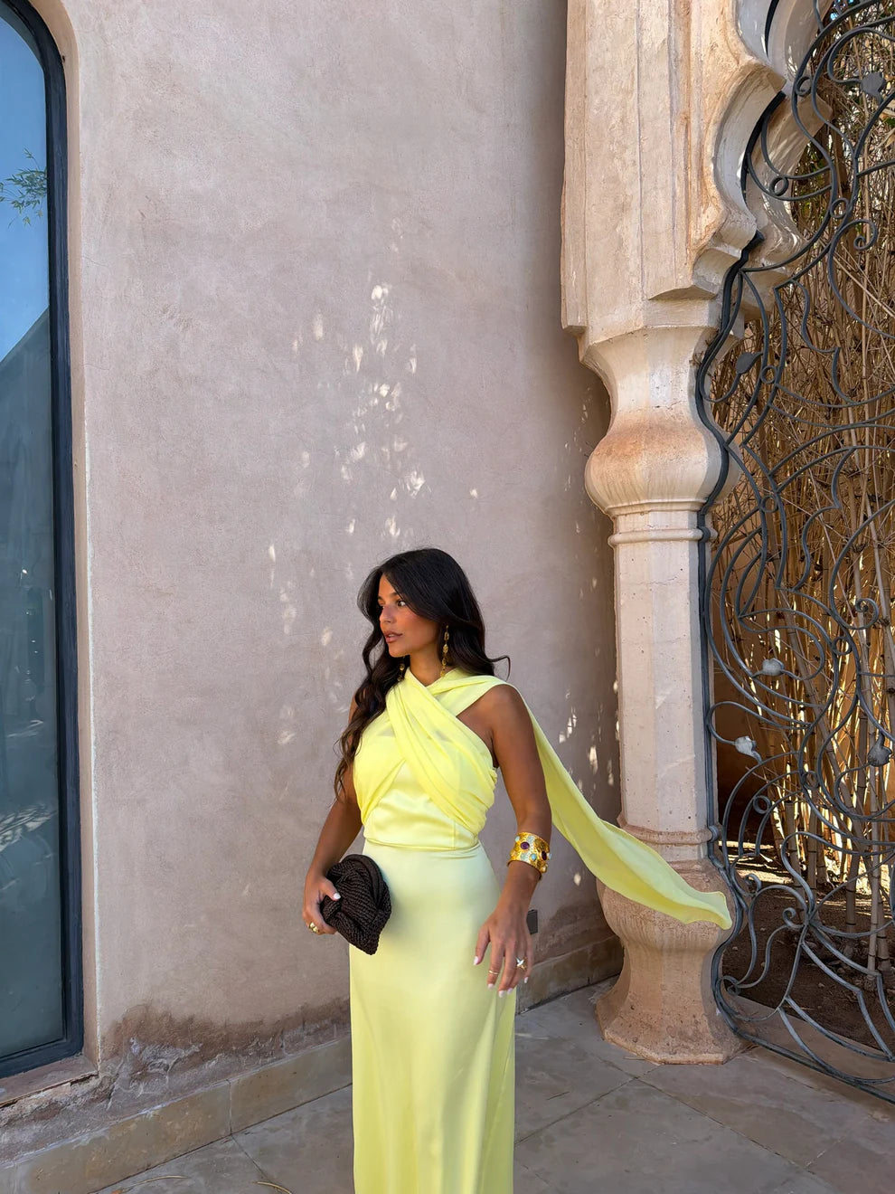 CHIARA | Vestido Liso con Lazo y Cintura Alta