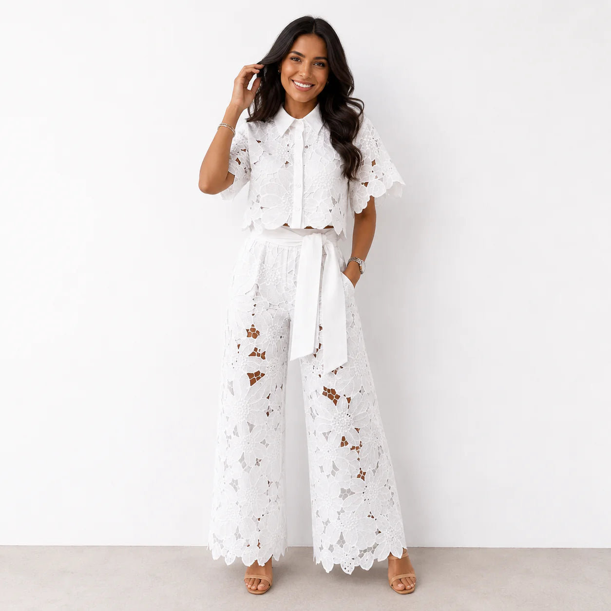 ODISEA | Conjunto 2 Piezas Blusa Bordada de Encaje y Pantalón Calado