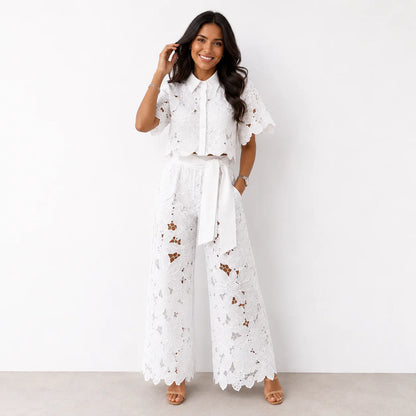 ODISEA | Conjunto 2 Piezas Blusa Bordada de Encaje y Pantalón Calado