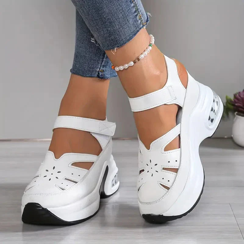 HERAS | Sandalias Deportivas con Correa y Cuña