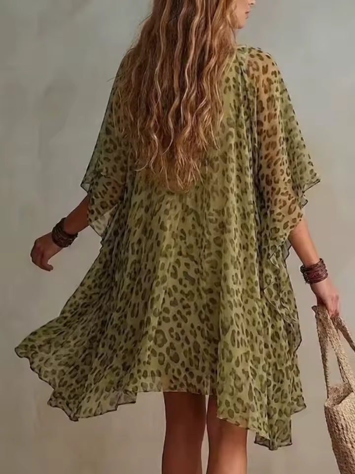 Tiziana | Robe en chiffon à imprimé léopard, coupe ample et fluide, col en V