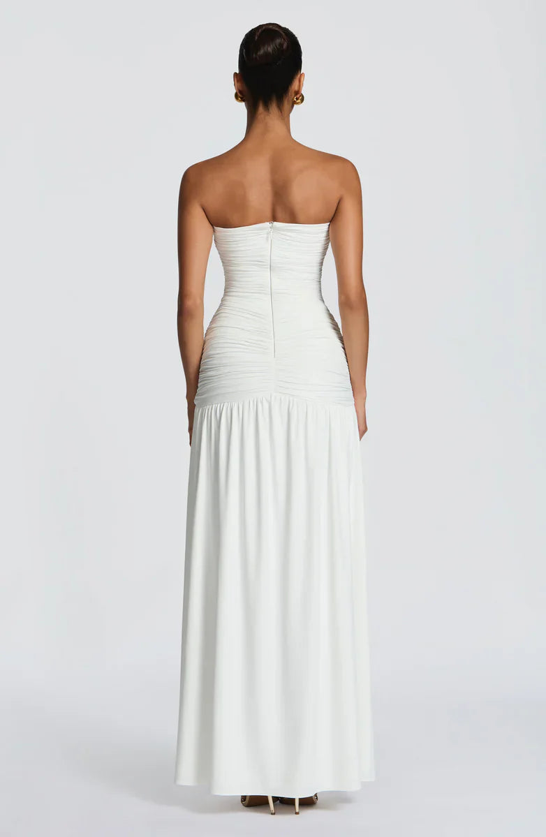 JUNIA | Vestido largo de diseño lacado