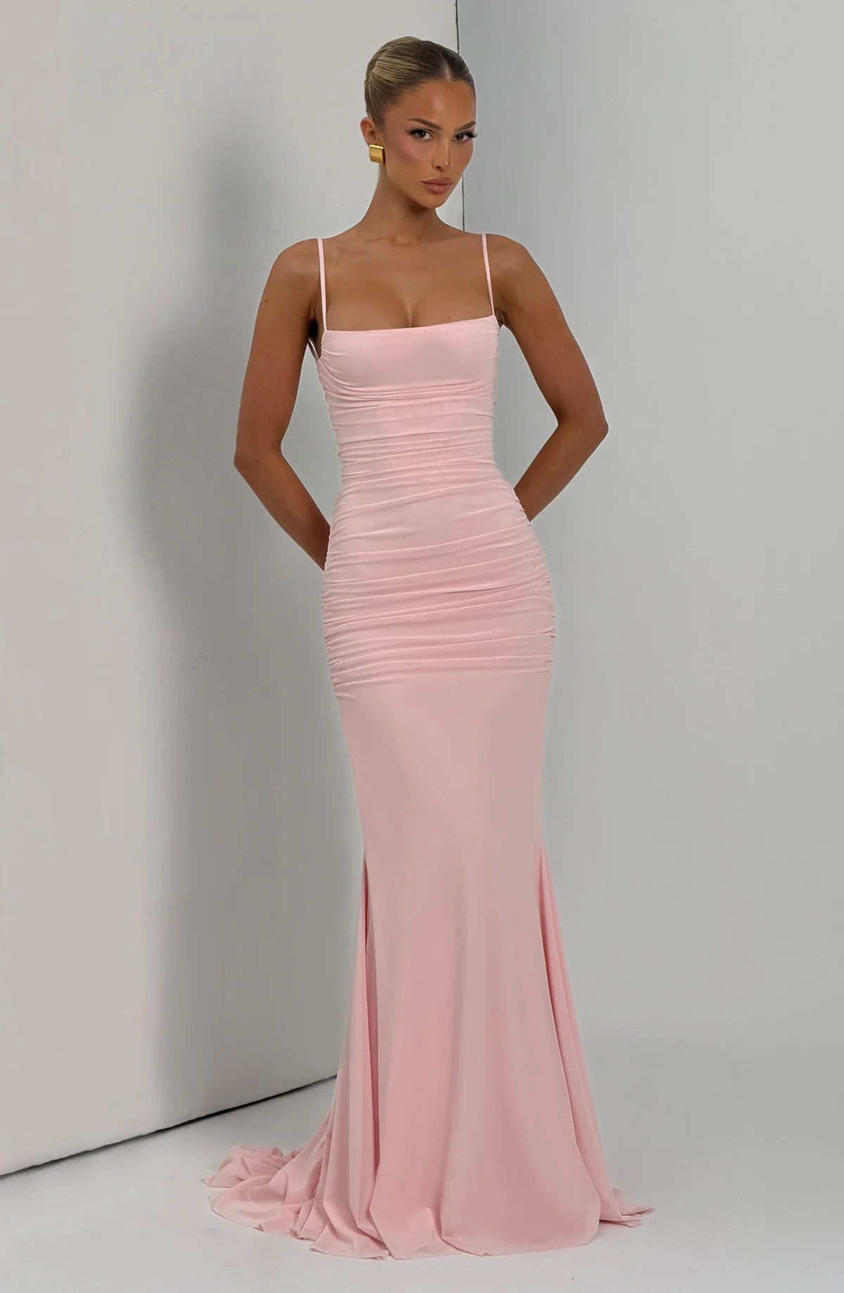 MICAELA | Vestido Maxi Plisado Estilo Palazzo 2026