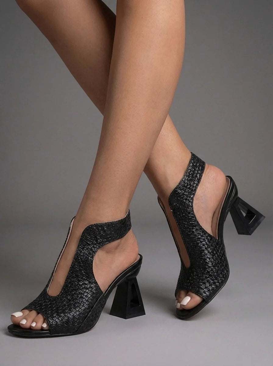 VITORIA | Elegantes Sandalias con Tacón Trenzadas Edición Limitada